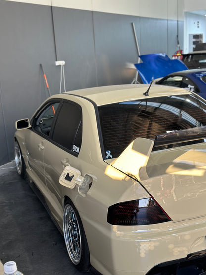 Evo 7-9 Fuel cap holder